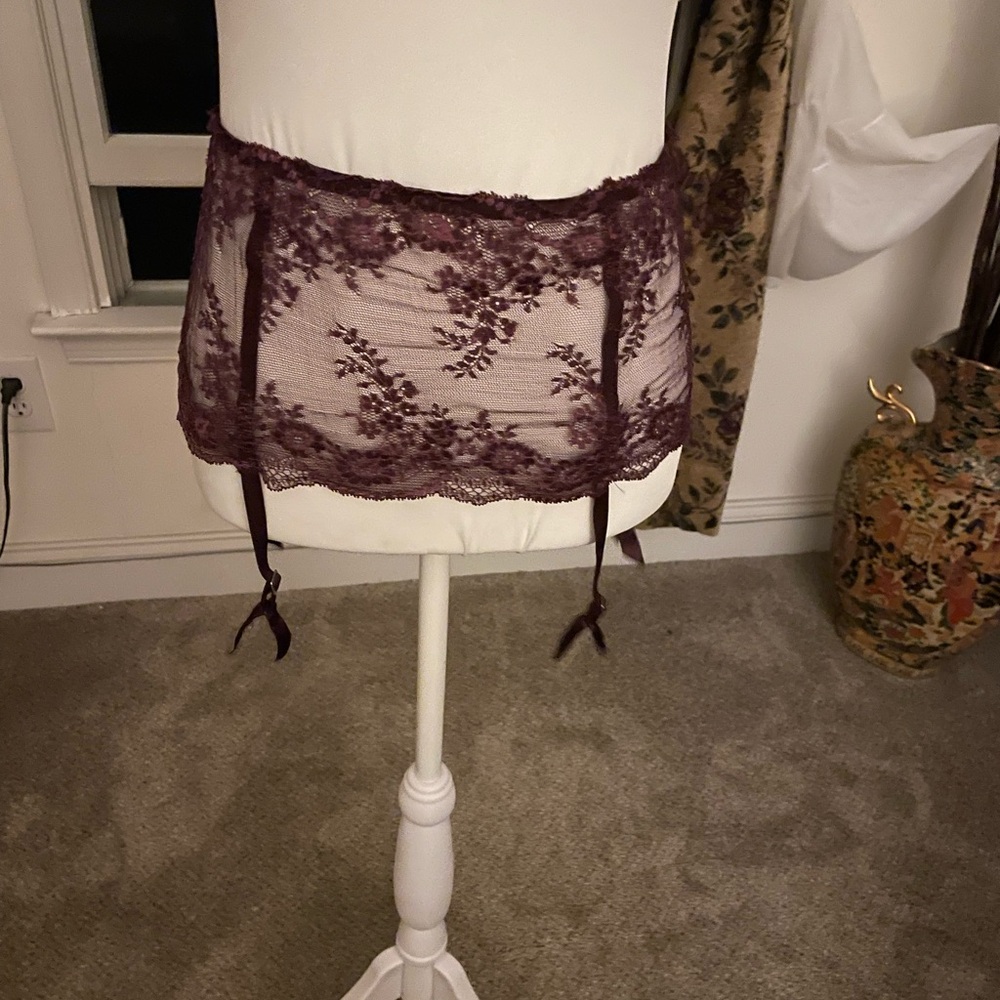 Wolford Garten Belt